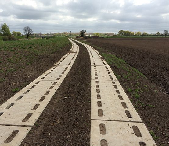 Fahrbahnplatten OV12 mit Fahrradspur